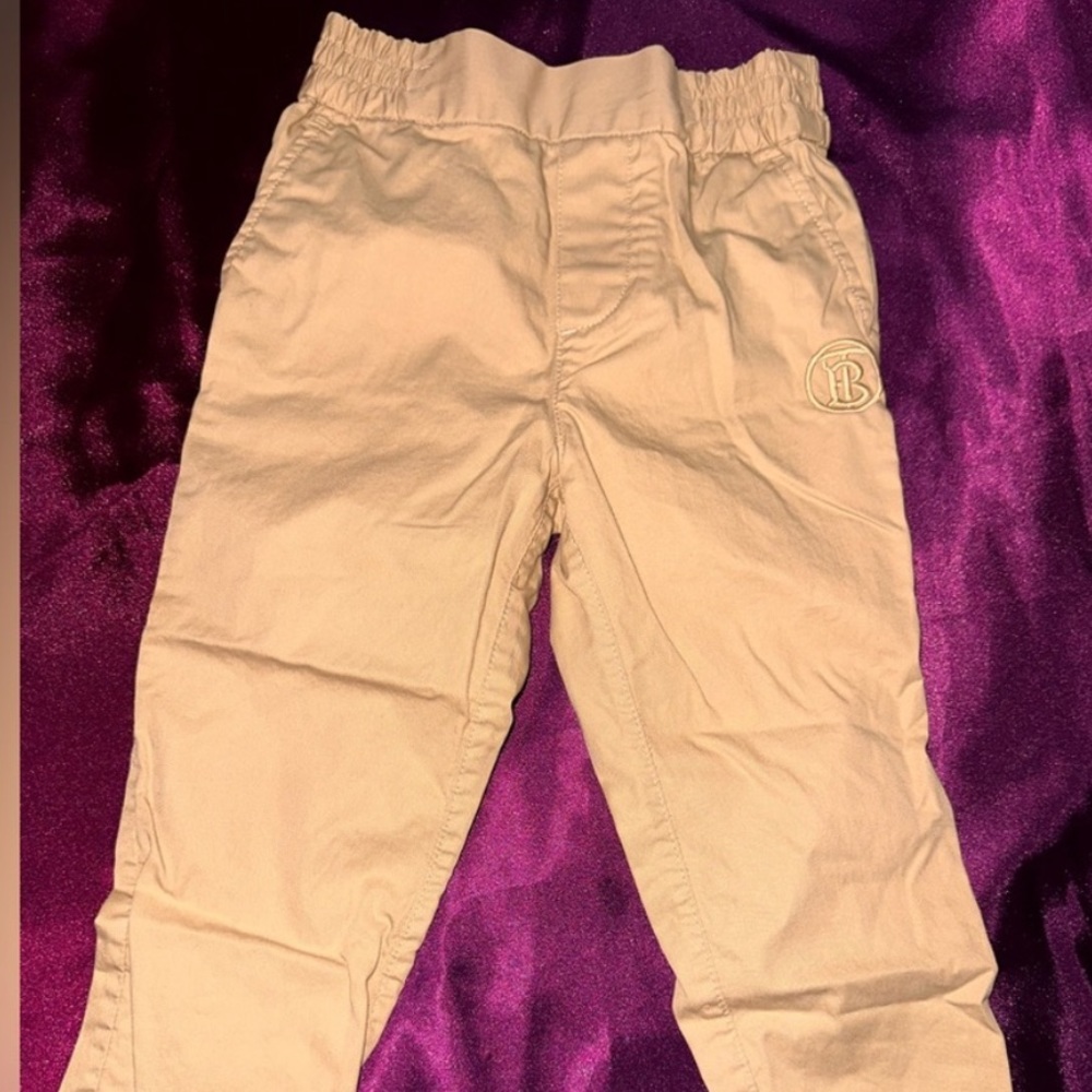 Burberry pants for @margiebaby881
